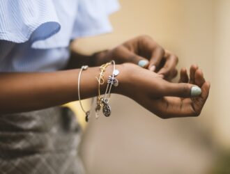 how to start a permanent jewelry business